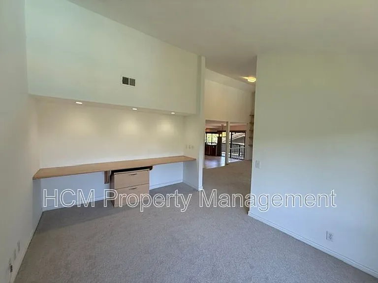 19 Viejo — Photo 19
