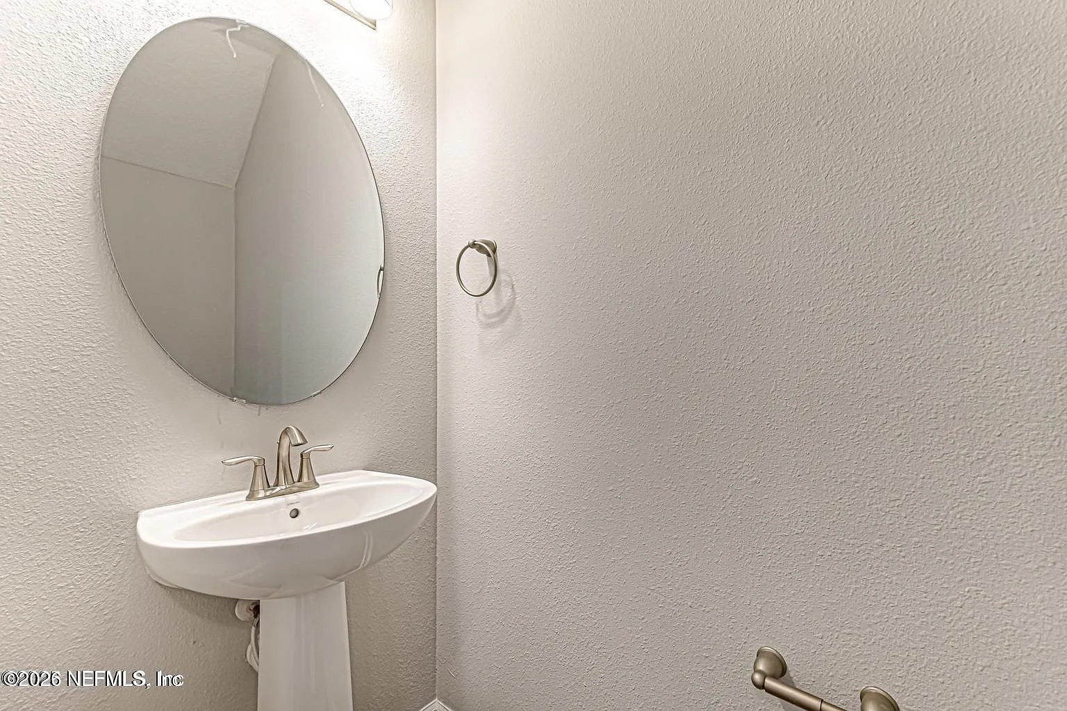 2 bed, 2.5 bath, 1252 sqft, $2,000 — Photo 4