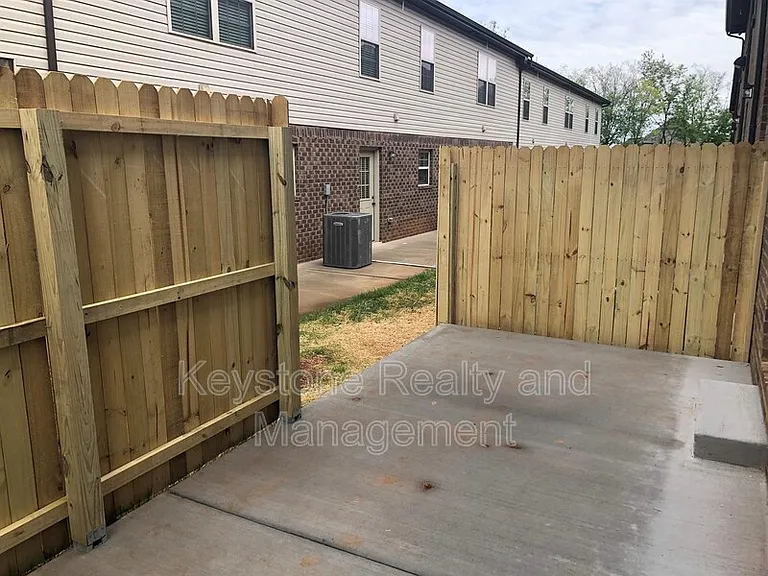 1611 Railton Ct #I — Photo 15
