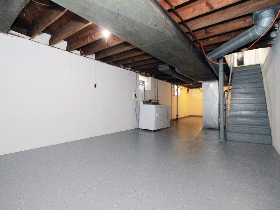 1st image of 729 E 54th St