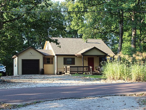 4th image of 328 Nottingham Dr