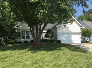 8732 Coach Wood Ct, Charlotte, NC 28216