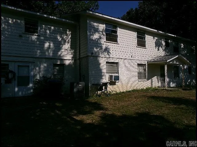 701 N Buchanan St — Photo 24