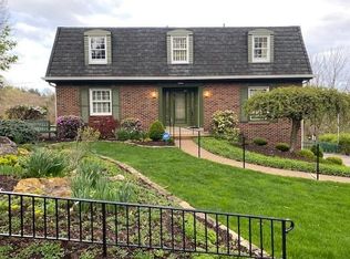 2095 Garrick Dr, Pittsburgh, PA
