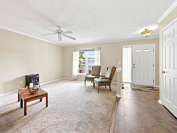 3rd image of 65 Creston Ct