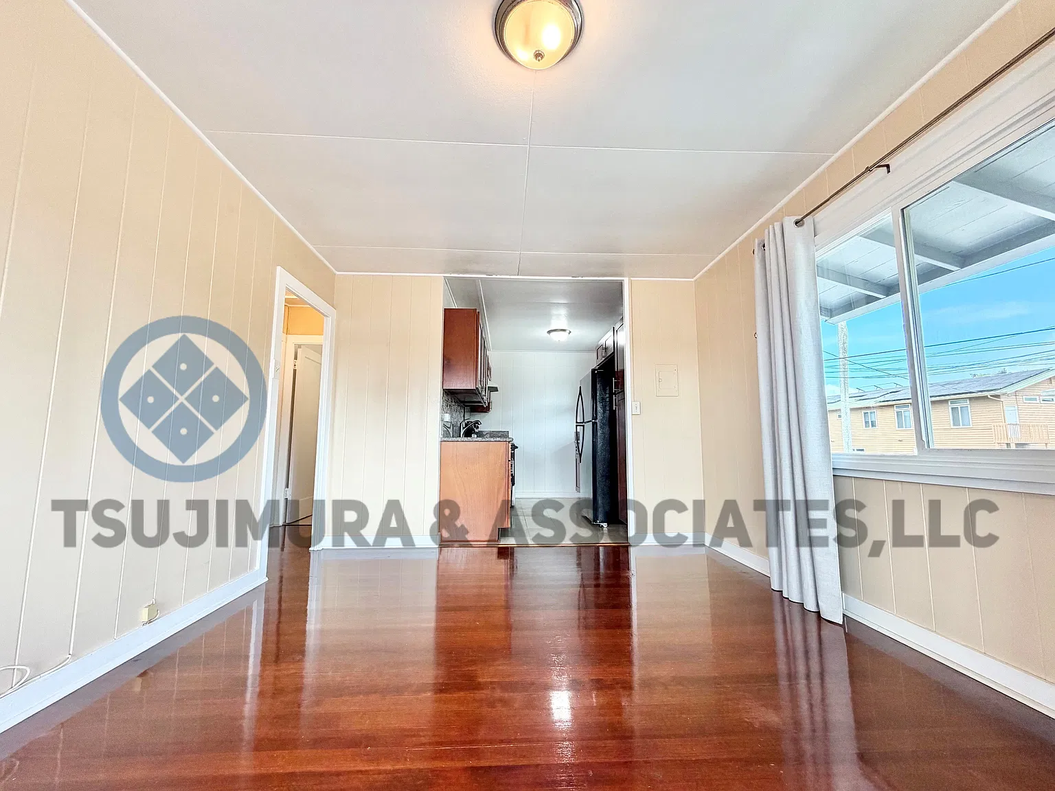 2 bed, 550 sqft, $2,100 — Photo 3