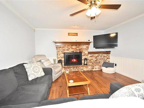 5th image of 6110 Helen Dr