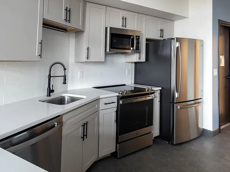 The Sullivan — Photo 8