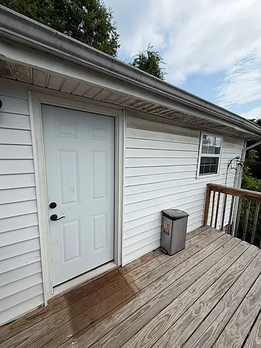 1906 Russell Ave Photo 1