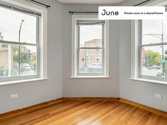 2nd image of 1001 N Damen Ave #B
