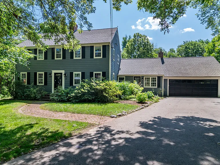 132 Pelham Island Rd — Photo 1