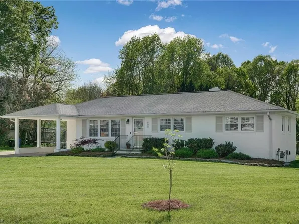 808 Wagoner Rd, Elon, NC 27244