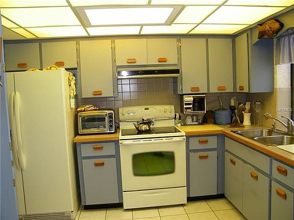 4th image of 989 Bay Vista Blvd
