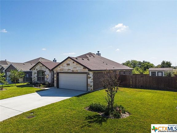 2nd image of 1919 Briar Hollow Dr