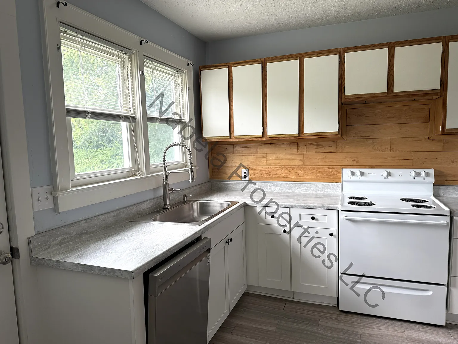 2 bed, 1119 sqft, $1,600 — Photo 4