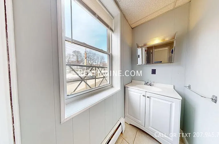 281 Main St #302 — Photo 6