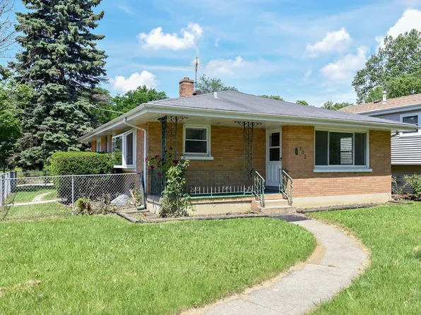 202 N Bierman Ave, Villa Park, IL 60181