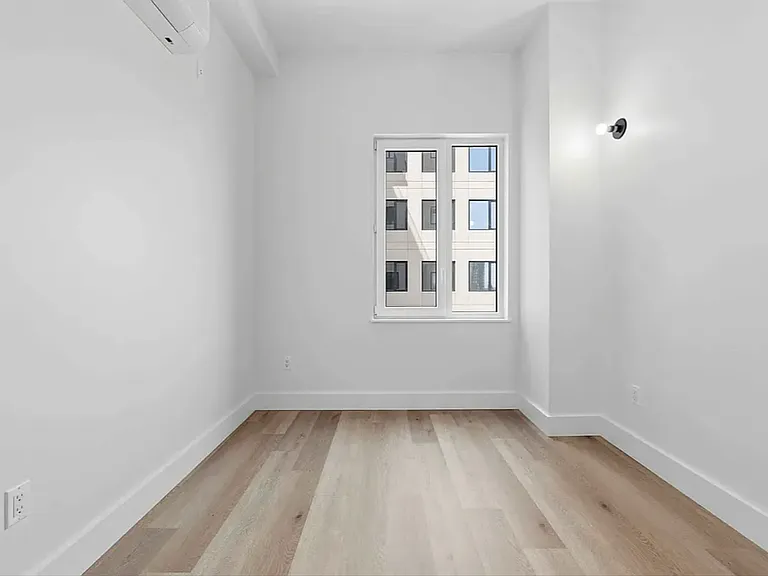 89-25 162nd St #205 — Photo 12
