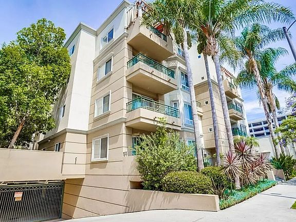3rd image of 305 Arnaz Dr APT 301