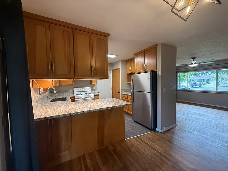 12913 SE Taylor Ct — Photo 6