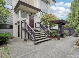 300 N 137th St APT C, Seattle, WA