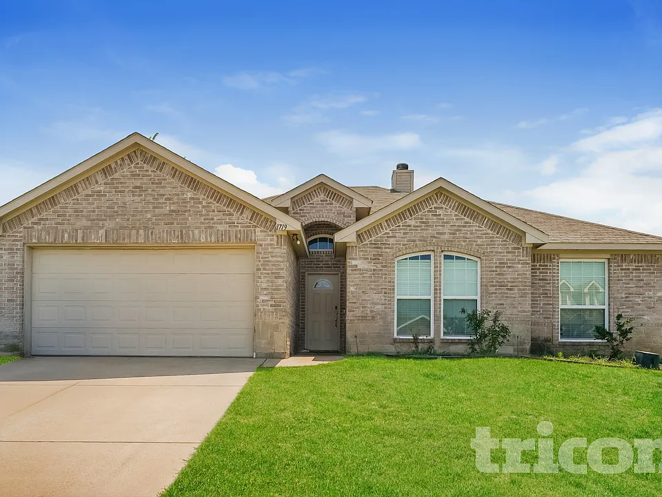 1719 La Caya Dr