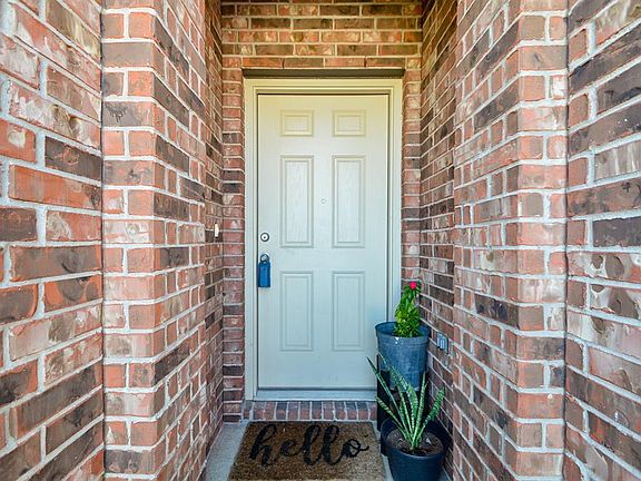 3rd image of 5411 Carlisle Grove Trce