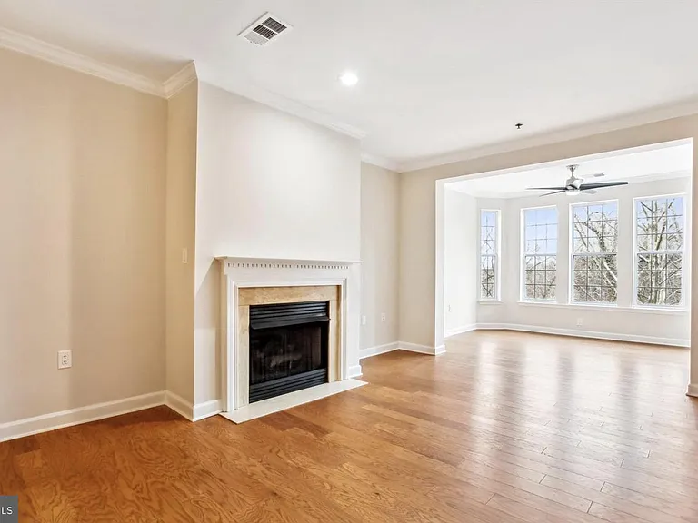 10328 Sager Ave #407 — Photo 5
