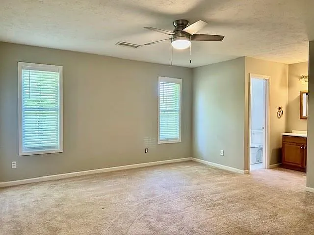 1303 Chandler Ct NW — Photo 8