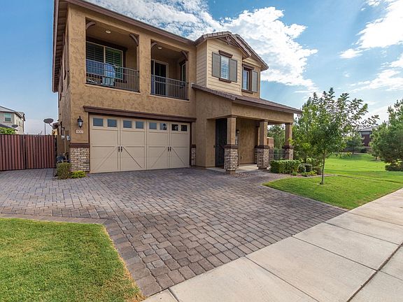 2nd image of 3017 E Arabian Dr