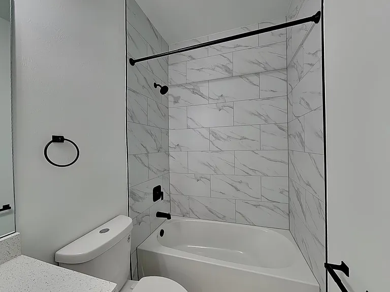 1117 Abrams Blvd — Photo 16