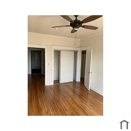 4373 S Van Ness Ave #4 Photo 1