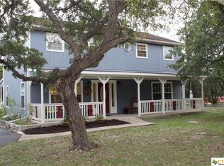 1198 Happy Hollow Dr, New Braunfels, TX 78132