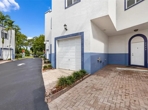 2929 SW 18th Ter, Fort Lauderdale, FL 33315