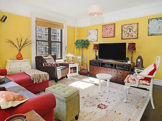 Sold by Sotheby's International Realty | media 14