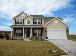 3817 Appaloosa Dr, Swansea, IL 62226