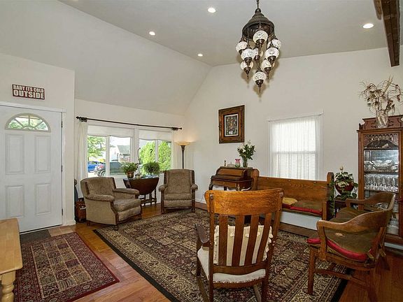 2nd image of 28 Sheep Ln