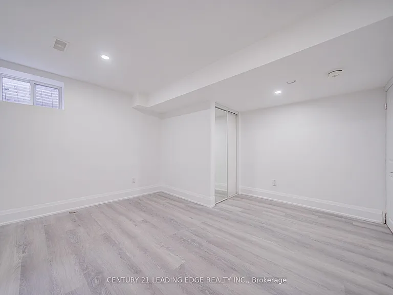 46 Hinchley Wood Grv #BASEMENT — Photo 17