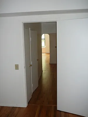 Rented by Kings Court Real Estate | media 31