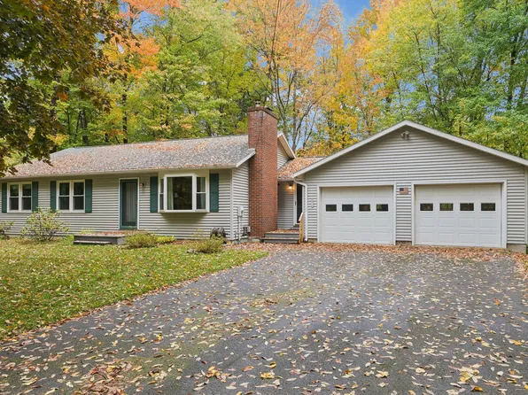 11 Chickadee Lane, Readfield, ME 04355