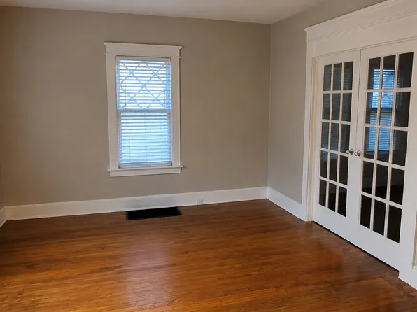 27 Smith St #1, West Haven, CT 06516