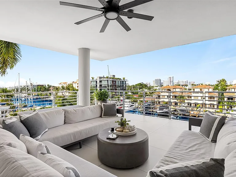 133 Isle Of Venice Dr #4B — Photo 41