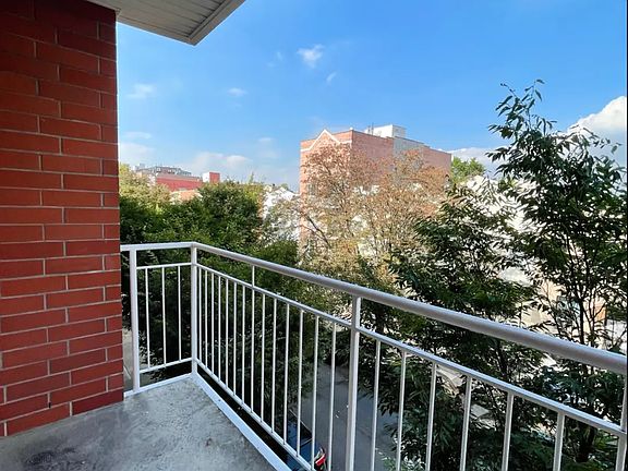 5th image of 762 41st St APT 3C