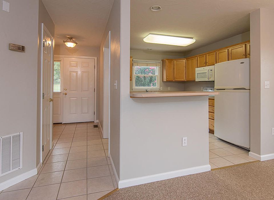 375 Cambridge Ct Hardy, VA Zillow Apartments for Rent in Hardy