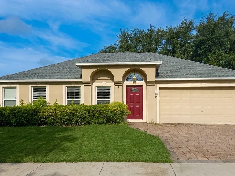 920 Cascades Park Trl — Photo 1