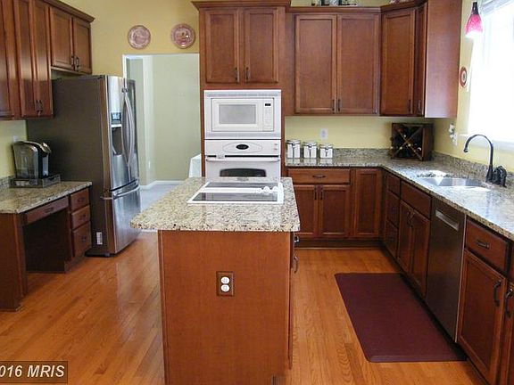 5th image of 35537 Collington Dr
