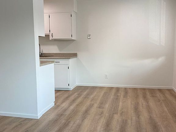 5th image of 1615 E 10th St #4