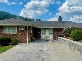 216 Plum St, Hazard, KY 41701