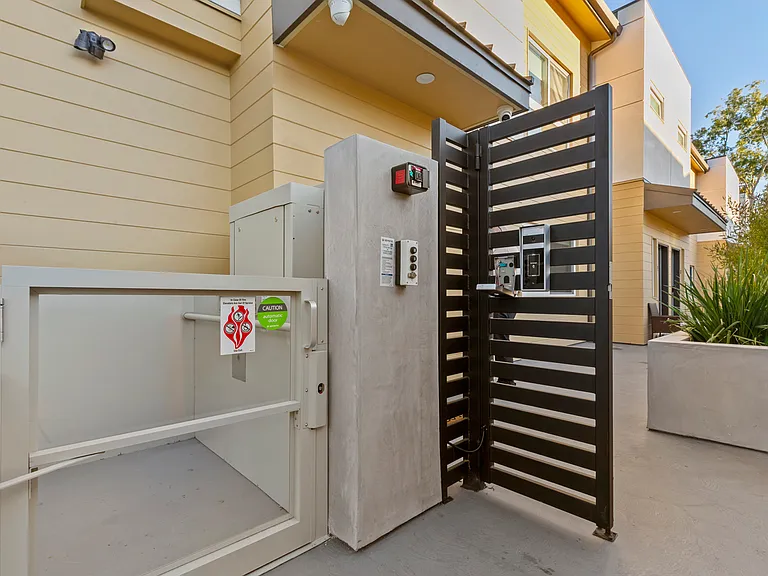 360 Burchett St #6 — Photo 31