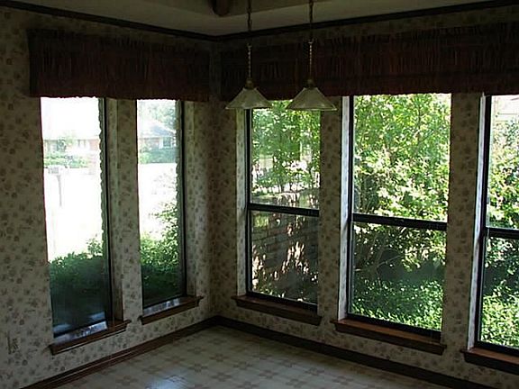 3rd image of 2506 Golden Oaks Dr